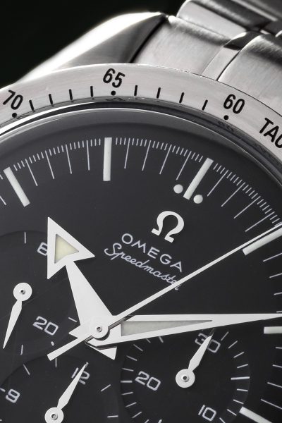 omega-speedmaster-44376321-2