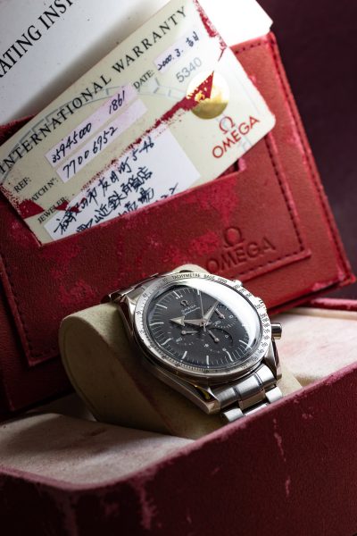 omega-speedmaster-44376321-3