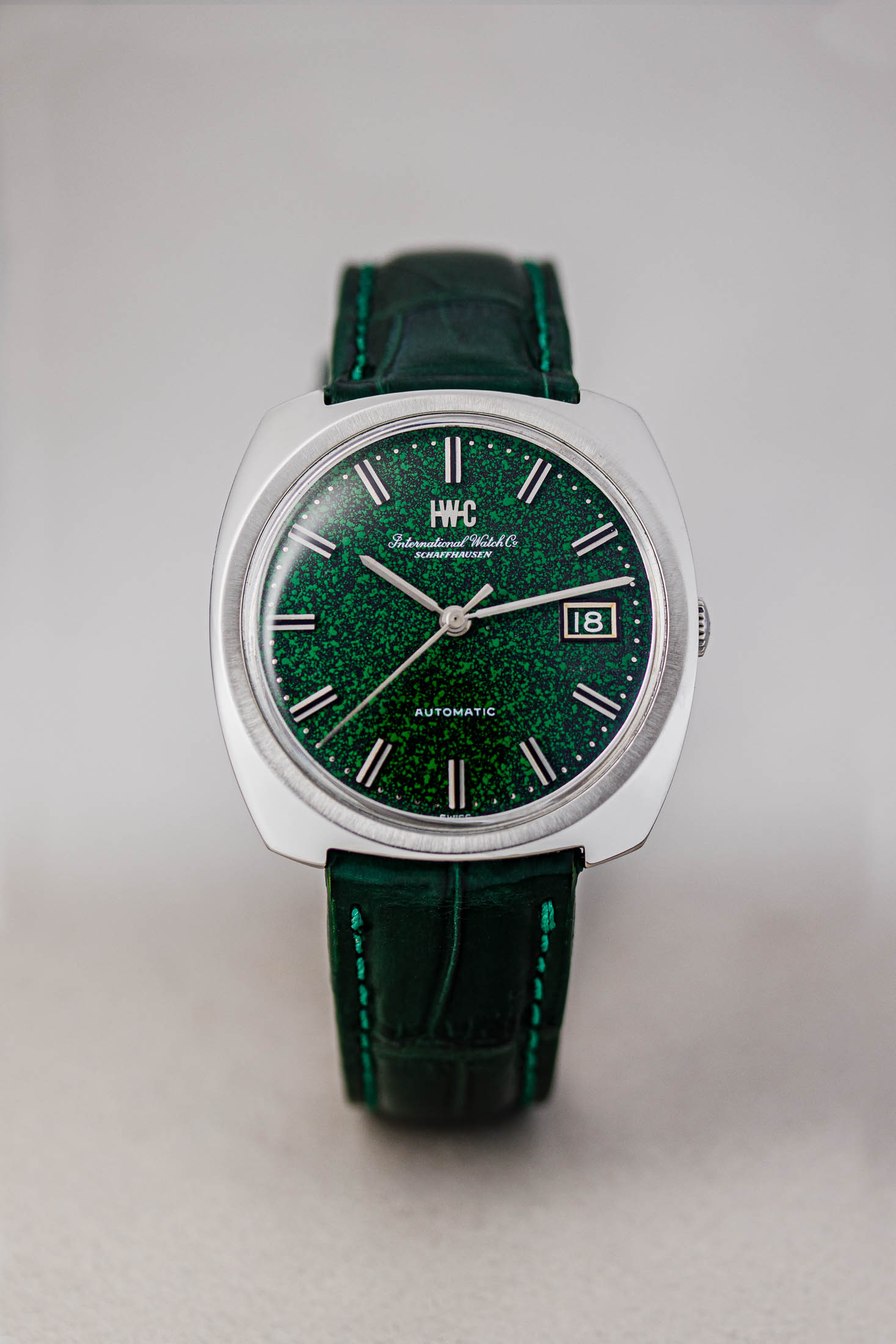 iwc-44378125-1
