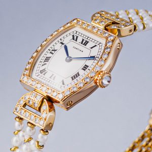 Cartier-44377403-3