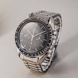 Omega-44378135-2