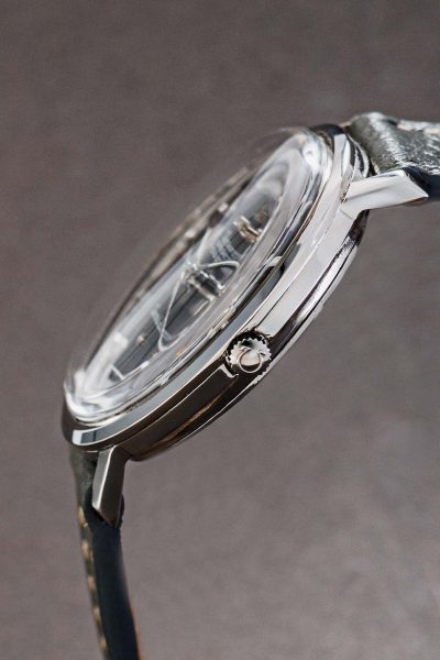 Omega-44378763-3