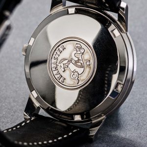 Omega-44378893-4