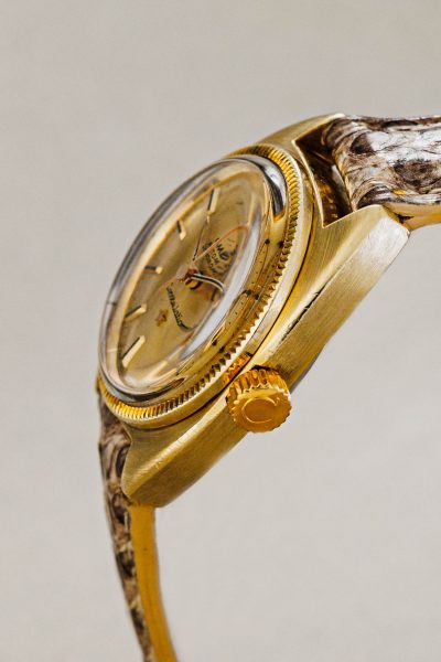 Omega-44378769-3