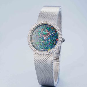 Omega-44377332-2