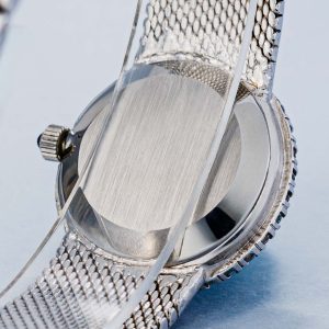 Omega-44377332-4